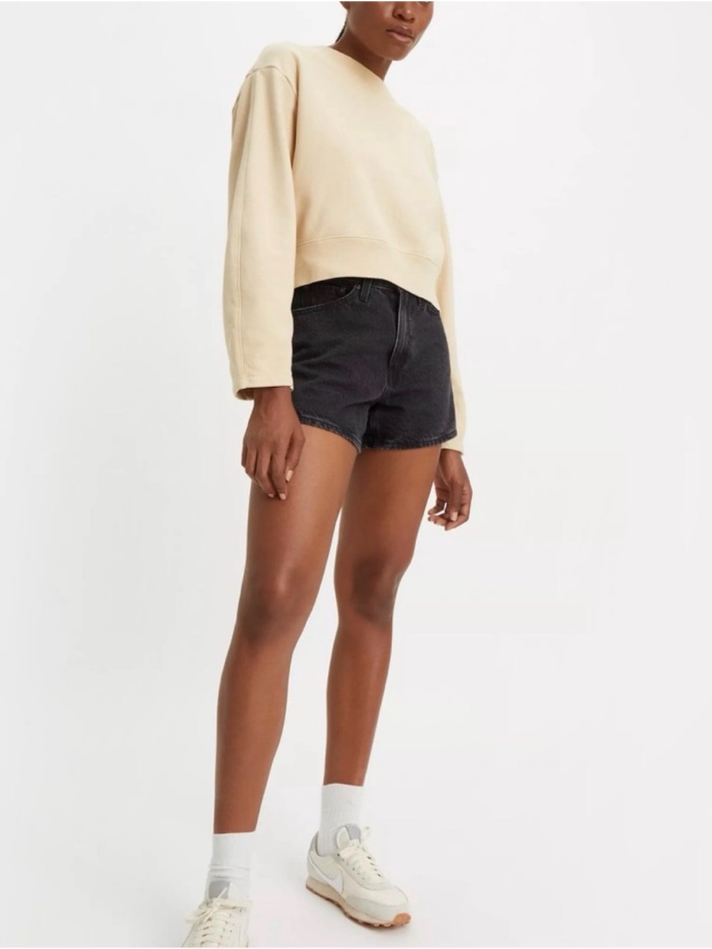 NWOT Levi's 80s Mom Shorts in black